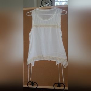 Lace white tank